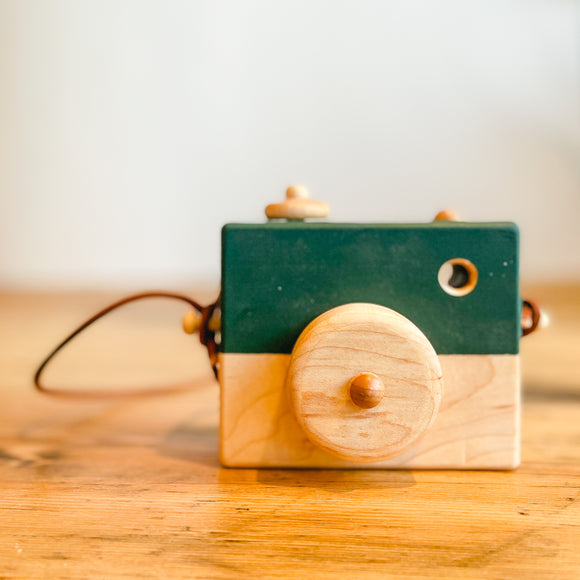Wooden Camera: Forest Green